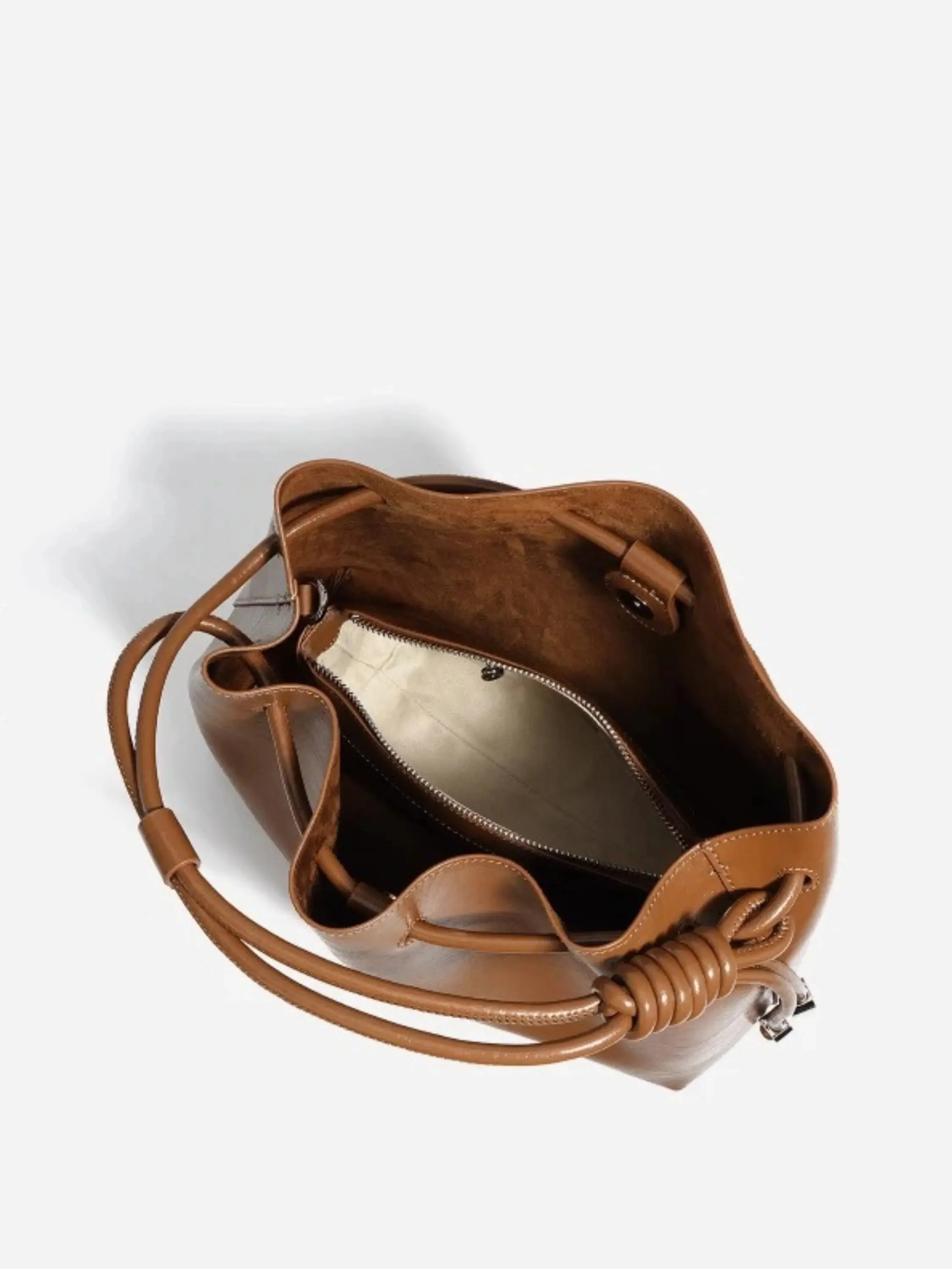 Friederike | Glänzende Handtasche mit Kordelzug - Image 2