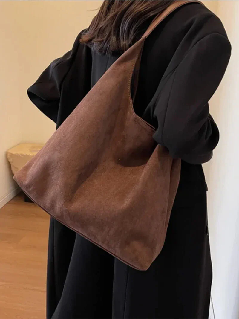 Olga | Minimalistische Schultertasche aus Wildleder - Image 9